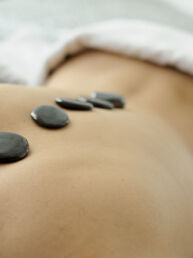 Ontspanningsmassages - hotstone massage